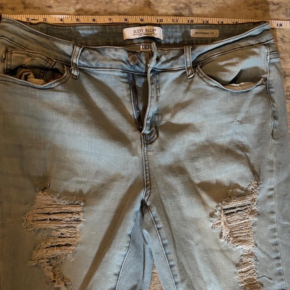 Judy Blue Women's Light Blue Distressed Boyfriend Jeans